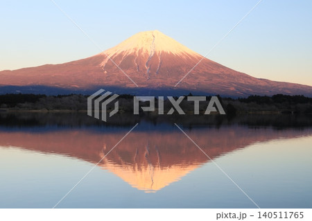 夕日に染まる富士山 夕日に染まる富士山 140511765