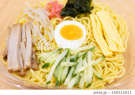 おいしいコンビニ食品の冷やし中華 おいしいコンビニ食品の冷やし中華 140512611