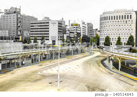 新潟駅バスターミナルから見た駅前の街並み 新潟駅バスターミナルから見た駅前の街並み 140514843