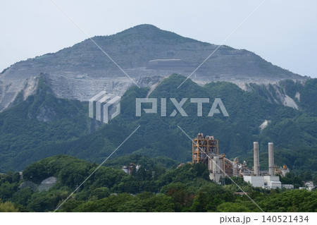 武甲山(埼玉県秩父郡横瀬町・秩父市) 武甲山(埼玉県秩父郡横瀬町・秩父市) 140521434