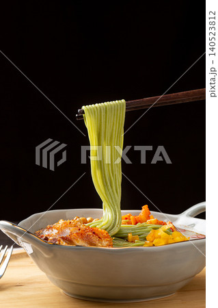 Handmade Spinach Noodles - Close Up Fresh Green Wheat Noodles 140523812