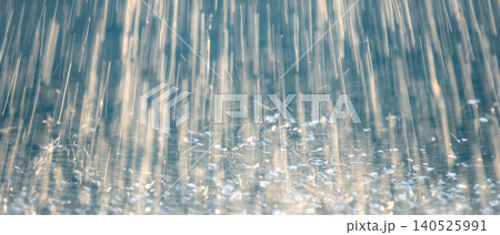激しく降る雨のイメージ 激しく降る雨のイメージ 140525991
