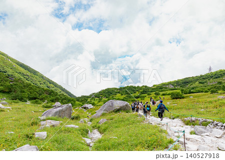 千畳敷カールの絶景　登山道から見下ろす眺望 140527918