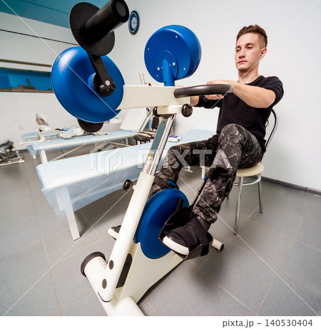 Restoration and rehabilitation of limb movement. Exercise bike and a pedal simulator with an electric motor. 140530404