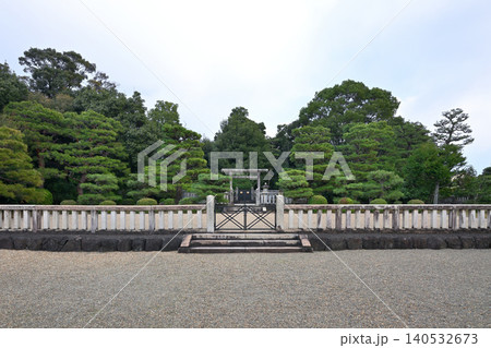 長慶天皇 嵯峨東陵(京都府京都市右京区) 長慶天皇 嵯峨東陵(京都府京都市右京区) 140532673