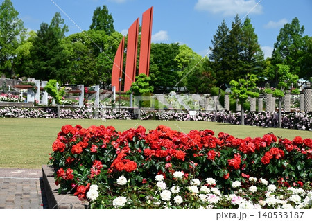 伊丹市立みどりのプラザ 春の荒牧バラ公園 伊丹市立みどりのプラザ 春の荒牧バラ公園 140533187