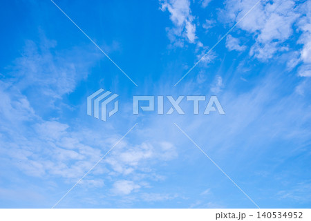 青空と白い雲 140534952