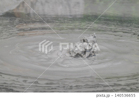 大地の芸術－別府・坊主地獄 140536655