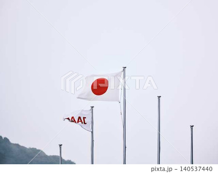 競技場の日本国旗 競技場の日本国旗 140537440