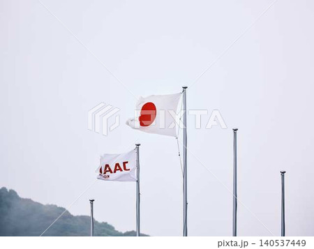 競技場の日本国旗 競技場の日本国旗 140537449