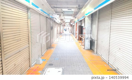 シャッター商店街 シャッター商店街 140539994