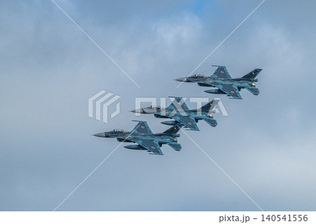 F-2戦闘機の勇姿 F-2戦闘機の勇姿 140541556