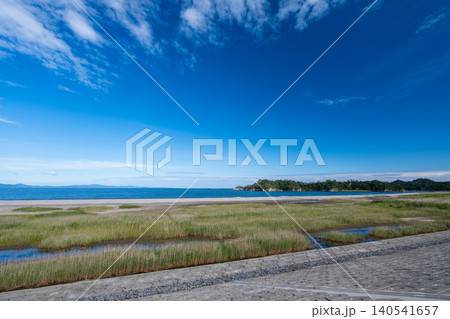 青空の下に広がる奥松島・野蒜海岸の風景 青空の下に広がる奥松島・野蒜海岸の風景 140541657