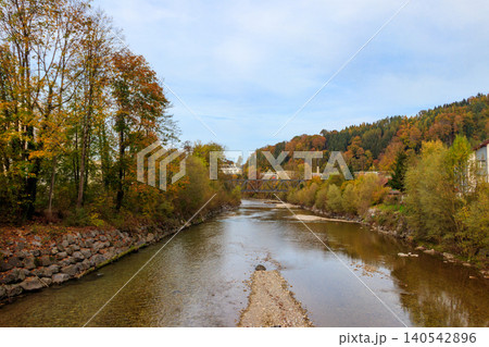 Scenic autumn view of the Aare river in Switzerland 140542896