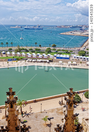 Top view of the harbor of Palma de Mallorca Top view of the harbor of Palma de Mallorca 140545839