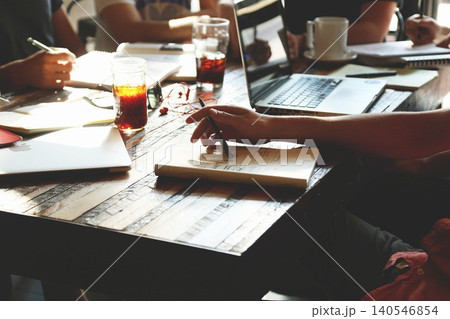 business people discussing with coworker 140546854