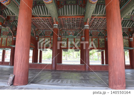 Traditional Korean Pavilion Interior Traditional Korean Pavilion Interior 140550164