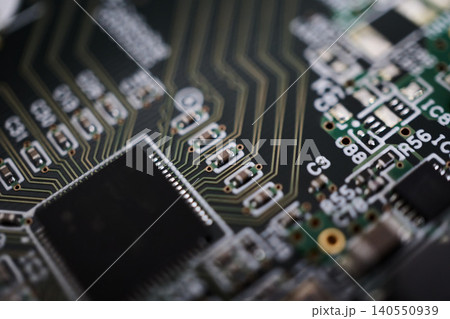 半導体IC周辺に配置された積層セラミックコンデンサ 半導体IC周辺に配置された積層セラミックコンデンサ 140550939