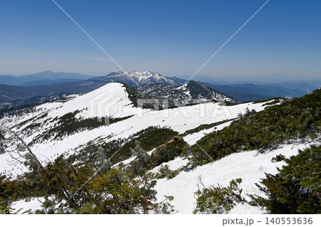 残雪期の小至仏山 140553636