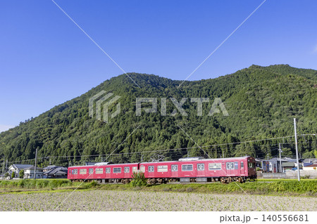 播但線を走る103系電車 140556681
