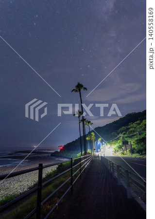 星降る海岸道路 星降る海岸道路 140558169