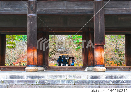 秋の京都 南禅寺 三門をくぐって法堂へ 秋の京都 南禅寺 三門をくぐって法堂へ 140560212