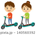 電動キックボードに乗る男女のイメージイラスト 140560392