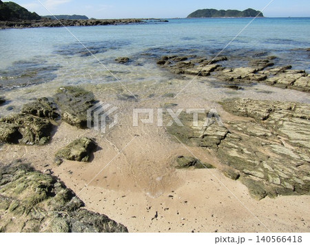 熊本県天草市、NHK大河ドラマ「武蔵」のロケ地、美しい海が広がる茂串海岸 140566418