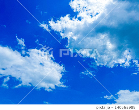 青い空と白い雲 青い空と白い雲 140568989