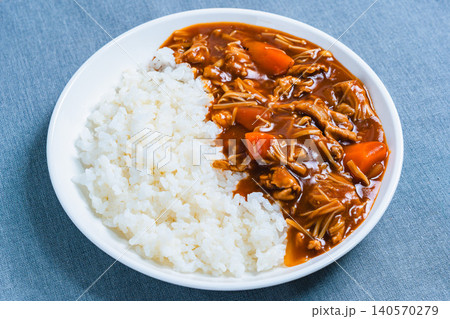ハヤシライス 家庭で楽しむ洋食メニュー ハヤシライス 家庭で楽しむ洋食メニュー 140570279