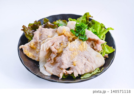 姜葱醤を使った旨味たっぷりの豚の生姜焼き 姜葱醤を使った旨味たっぷりの豚の生姜焼き 140571118