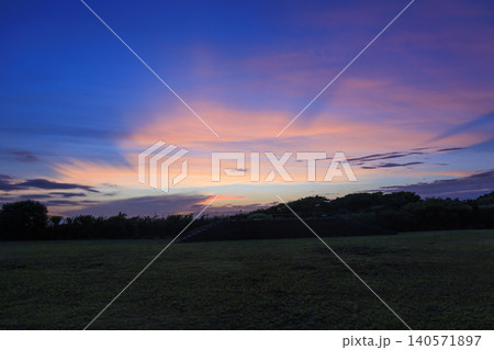 横須賀市荒崎公園の夕暮れ 横須賀市荒崎公園の夕暮れ 140571897