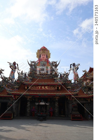 台湾竹南 龍鳳宮の巨大媽祖像 台湾竹南 龍鳳宮の巨大媽祖像 140573163