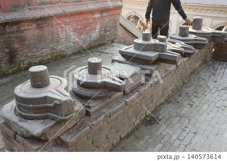 ネパール カトマンドゥ パシュパティナートの寺院 ネパール カトマンドゥ パシュパティナートの寺院 140573614