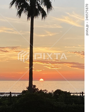 南国の美しい夕焼け 南国の美しい夕焼け 140575870