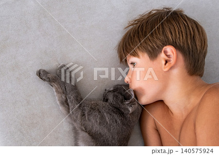 Tender Tender 140575924
