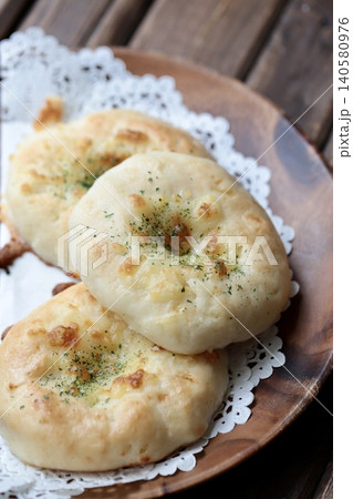 米粉と豆腐のグルテンフリーな手作りチーズパン 米粉と豆腐のグルテンフリーな手作りチーズパン 140580976
