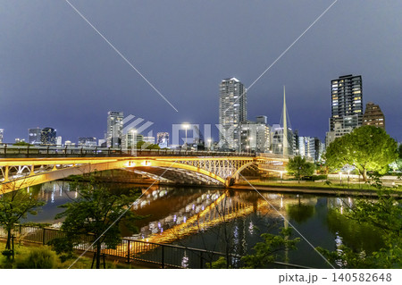 大阪夜景　天神橋　大阪府大阪市 140582648