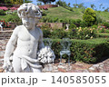 ヨーロッパ風庭園と石膏像 140585055