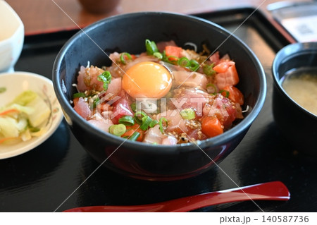 おいしい海鮮丼 おいしい海鮮丼 140587736