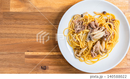 豚こま肉ときのこの和風パスタ 豚こま肉ときのこの和風パスタ 140588022