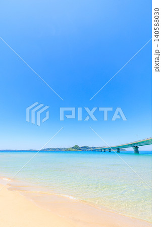 初夏の角島大橋 山口県下関市 初夏の角島大橋 山口県下関市 140588030
