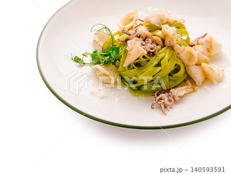 Green Spinach Pasta With Squid And Parmesan Green Spinach Pasta With Squid And Parmesan 140593591