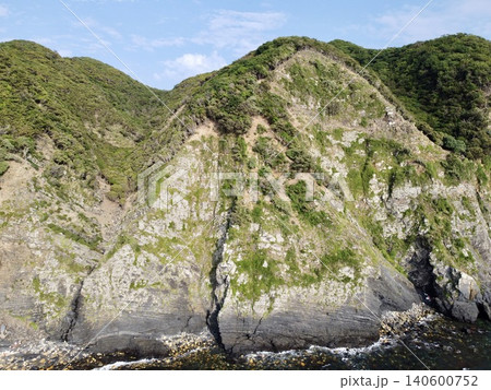 上空から見下ろす長崎県対馬の豆酘崎の海岸風景 上空から見下ろす長崎県対馬の豆酘崎の海岸風景 140600752