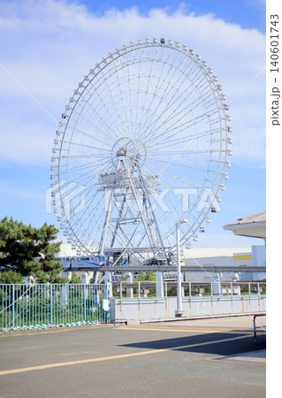 青空と大きな観覧車とモノレール 青空と大きな観覧車とモノレール 140601743
