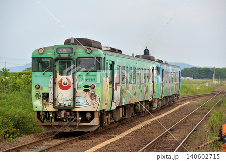 境線で活躍するキハ40系普通列車2両 境線で活躍するキハ40系普通列車2両 140602715