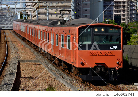 JRゆめ咲線を走る201系普通電車8両 JRゆめ咲線を走る201系普通電車8両 140602741