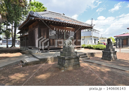 岩槻散歩:関白神社 狛犬と社殿 岩槻散歩:関白神社 狛犬と社殿 140606143