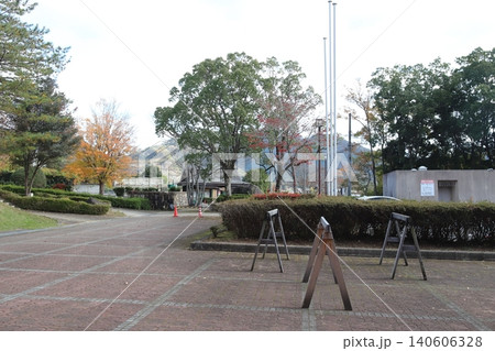 多可町余暇村公園の紅葉風景(兵庫県) 多可町余暇村公園の紅葉風景(兵庫県) 140606328