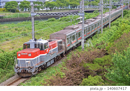 東海道本線 東高島-桜木町 JR貨物 DE10-1662+東急 3000系 3002編成 甲種 東海道本線 東高島-桜木町 JR貨物 DE10-1662+東急 3000系 3002編成 甲種 140607417
